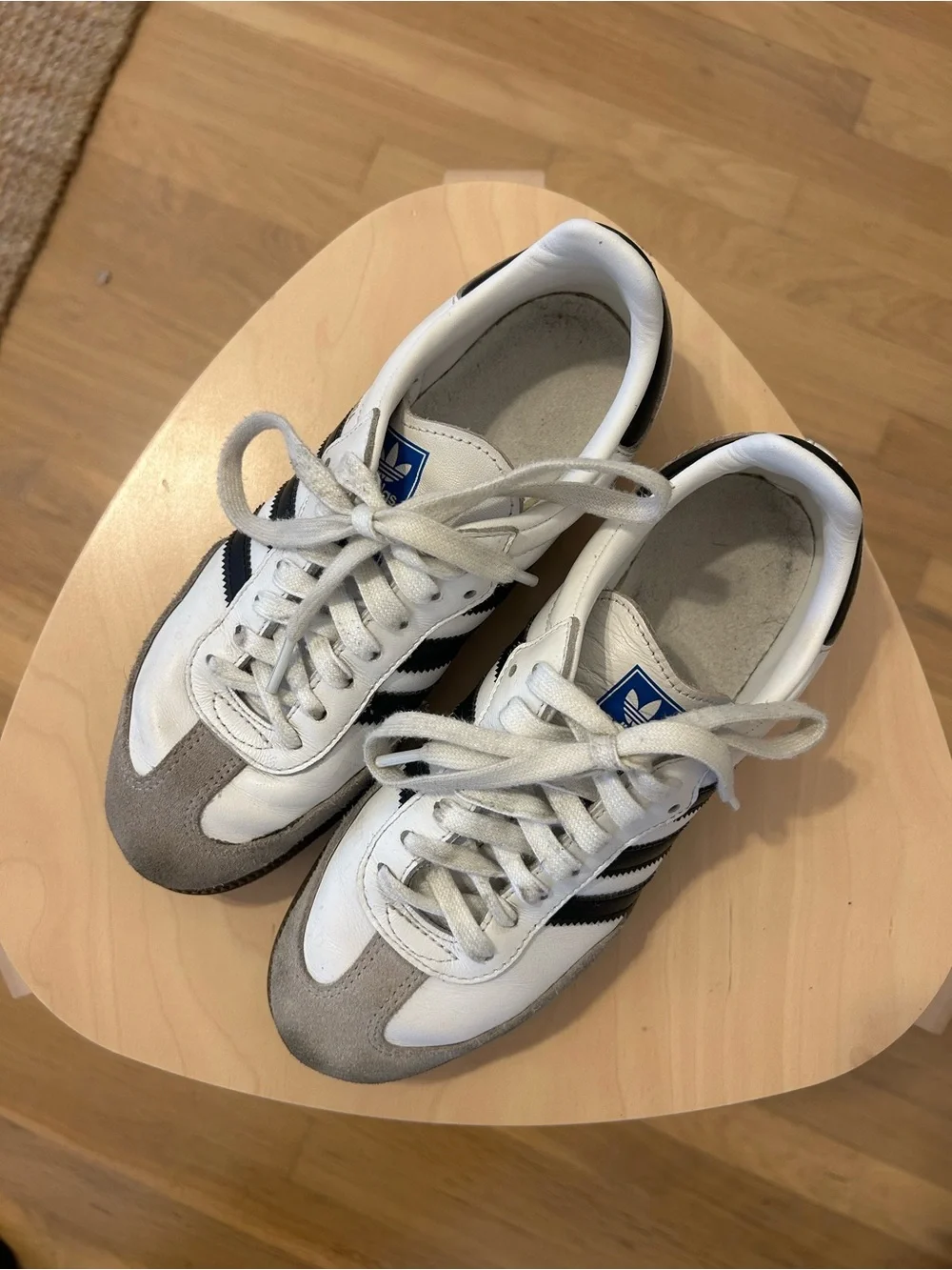 Adidas sambas white size 5 men’s
